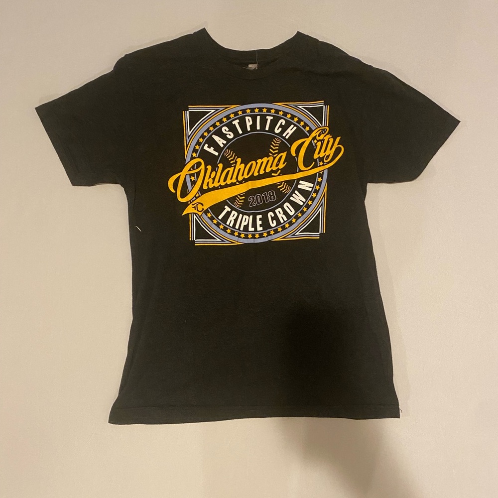 Le Crown Black and Yellow Graphic Tee